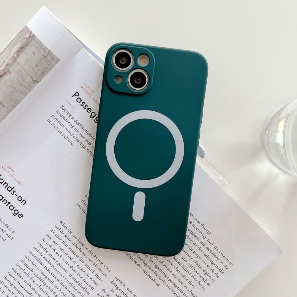 Husa Apple iPhone 13, Magsafe Silicone, protectie camera, microfibra, verde inchis 3