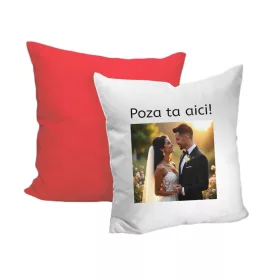   Perna decorativa personalizata, cu poza ta, 40 x 40 cm, alba, mata, spate rosu, husa detasabila