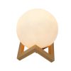 Lampa de veghe 3D Moon Light, lumina LED alb cald, alimentare baterii, 10 cm
