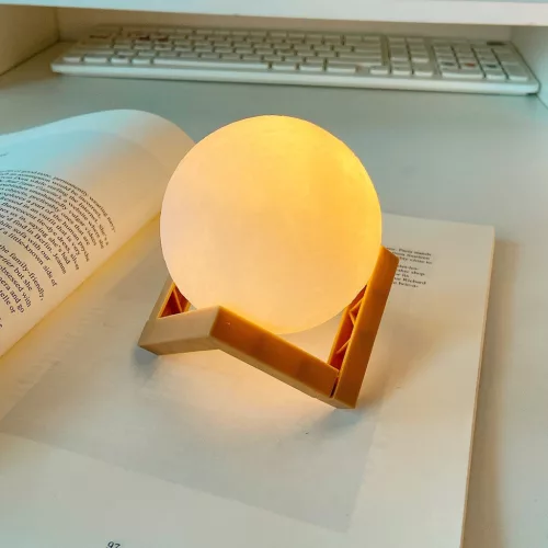 Lampa de veghe 3D Moon Light, lumina LED alb cald, alimentare baterii, 10 cm