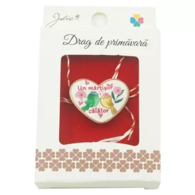 Brosa Mica in Cutie Un Martisor Calator