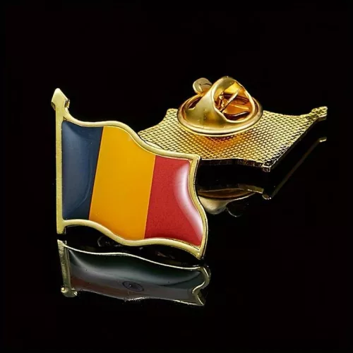 Insigna metalica "Romania", 20 x 20 mm, design steag