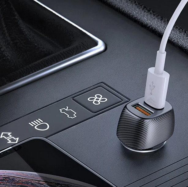 Incarcator auto cu 1 port PD/Type C si 1 port USB, maxim 3A, insertie aspect carbon, negru — varianta 3