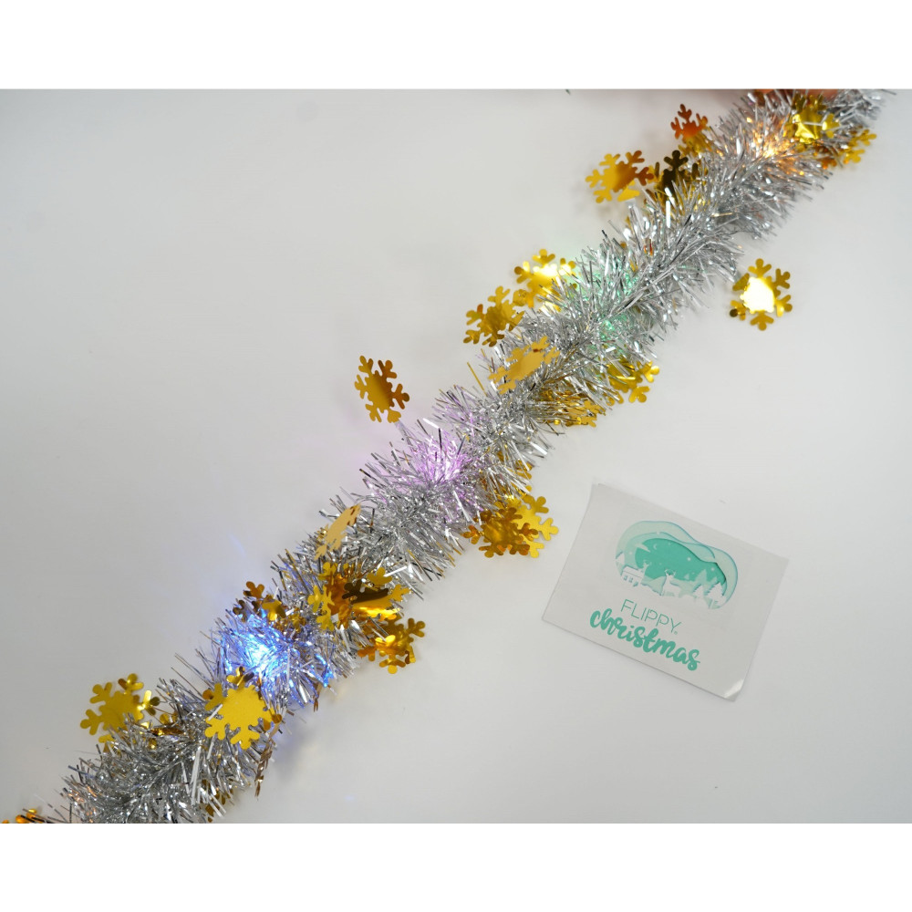 Beteala Craciun cu LED, 2 m x 5 cm, PVC, alimentare baterii, model cu fulgi aurii, argintie — 5