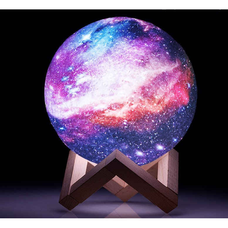 Lampa de veghe in forma de luna cu stele 3D Moon Light, alimentare baterii, stand din lemn inclus, 14 cm — varianta 4