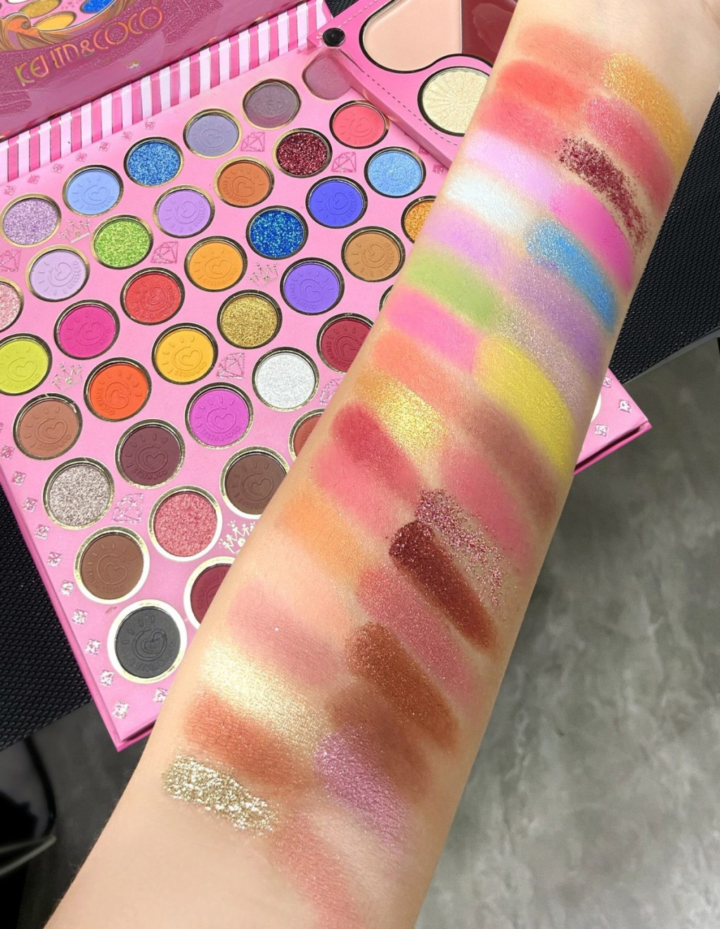 Trusa de machiaj KEVIN & COCO, Princess Palette, fard de pleoape, iluminator, corector, ruj, 79 culori, 19.7 x 20 x 2 cm — varianta 5