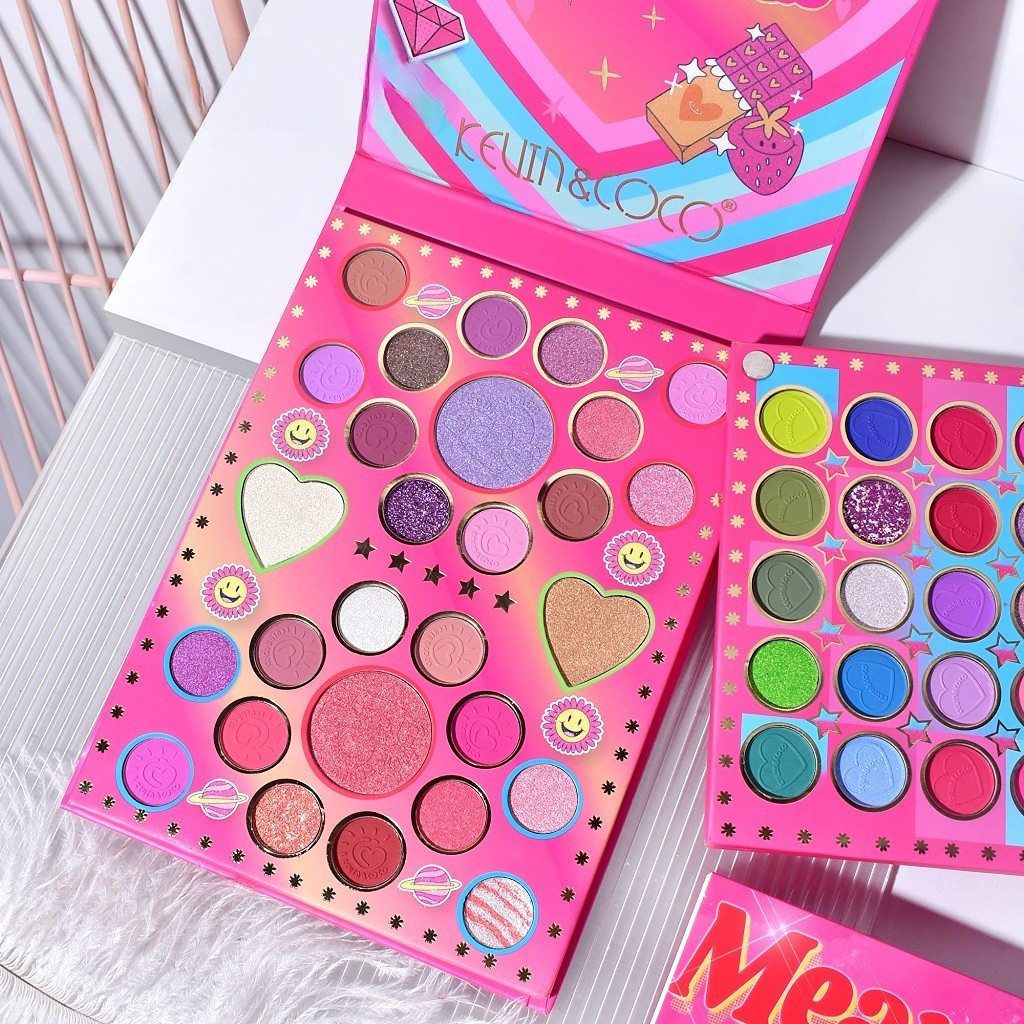 Trusa de Machiaj KEVIN & COCO, Mean Girl Heart, fard de pleoape, Iluminator, blush cremos, 96 culori, 21 x 15.7 x 2.4 cm — varianta 2